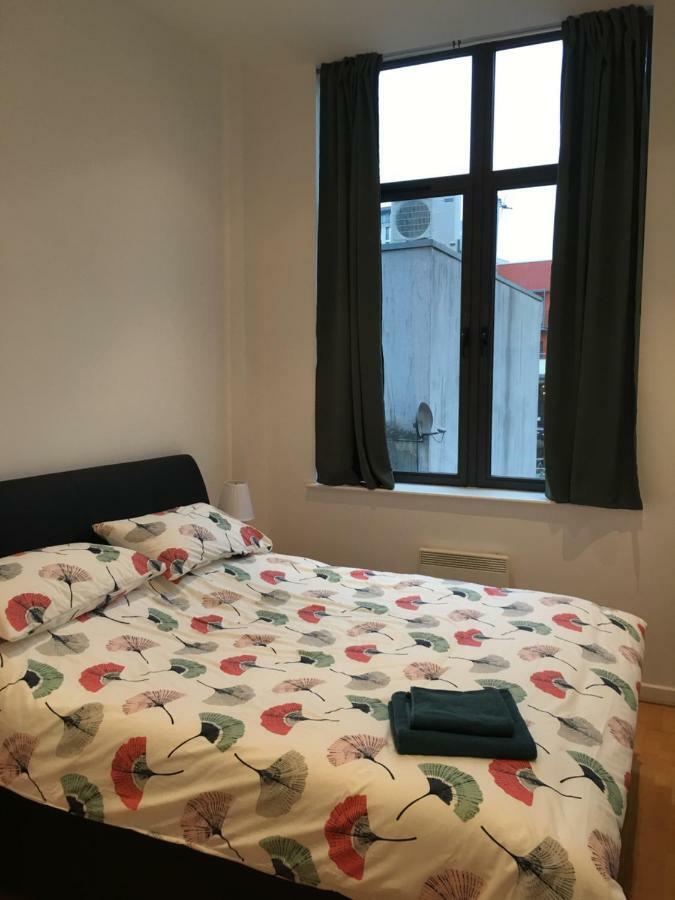 Stylish City Centre Apartment كارديف المظهر الخارجي الصورة