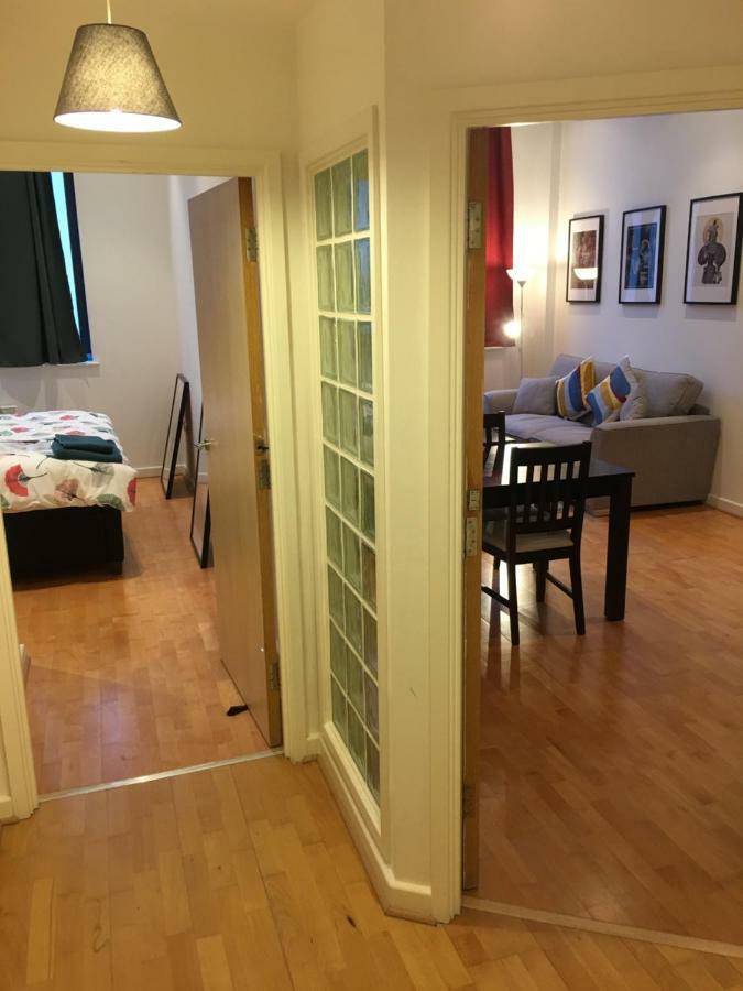Stylish City Centre Apartment كارديف المظهر الخارجي الصورة