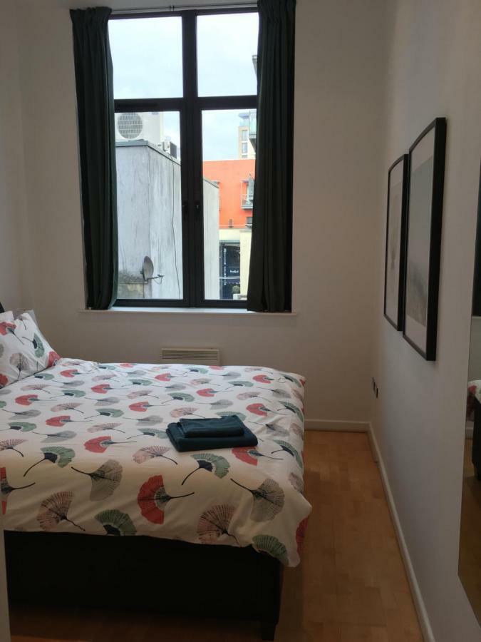 Stylish City Centre Apartment كارديف المظهر الخارجي الصورة