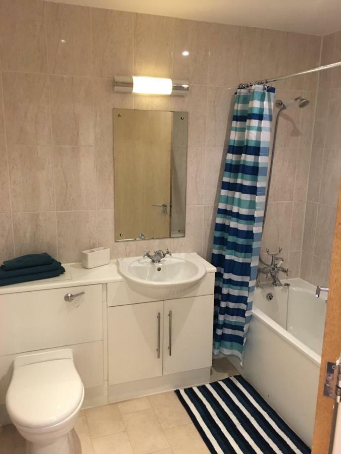 Stylish City Centre Apartment كارديف المظهر الخارجي الصورة